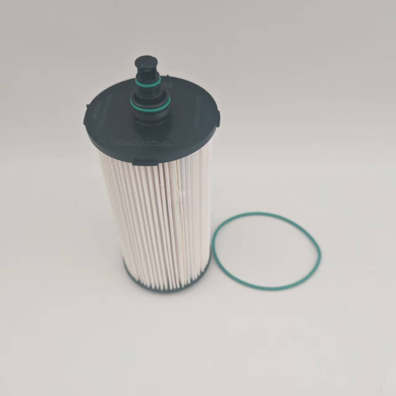 How Does a Fuel Filte Improve Engine Performance and Protection?